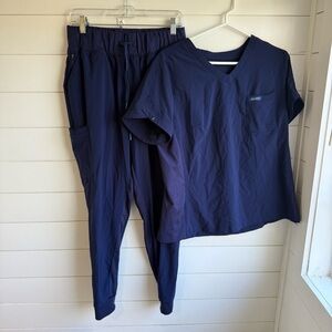 Jaanuu scrub set - large